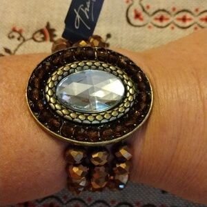 NWT Thalia Sodi Jeweled Stretch Bracelet!